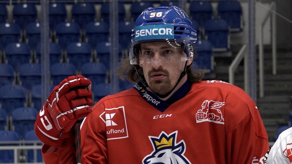 Voženílek zamířil od třineckých oslav k národnímu týmu: Na konci týdne uvidím, zda mám na MS šanci
