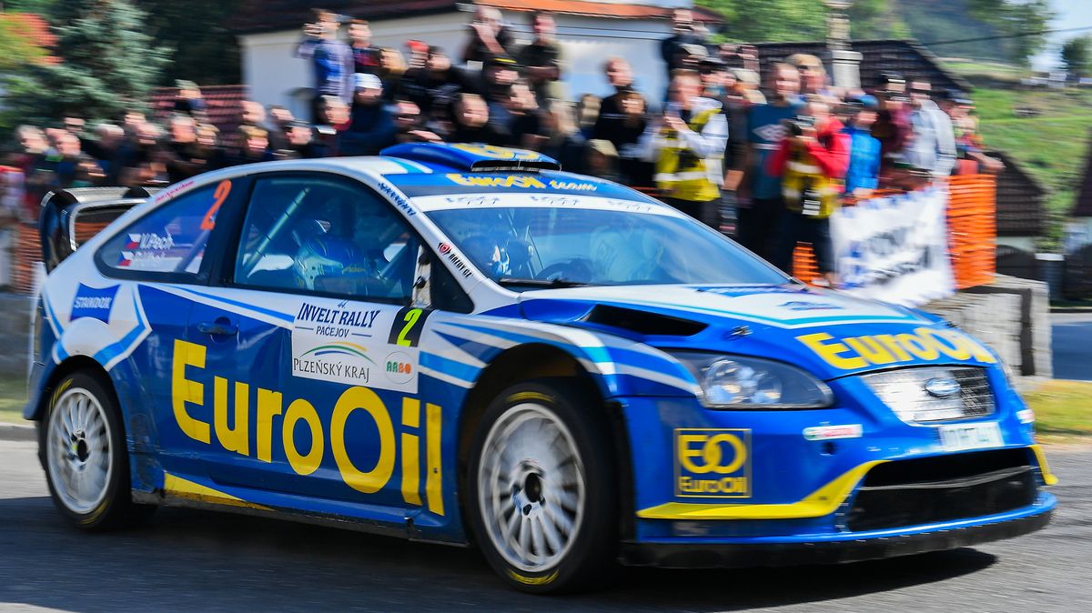 Dramatickou Rallye Pačejov vyhrál Pech, Kopeckého předstihl v poslední erzetě
