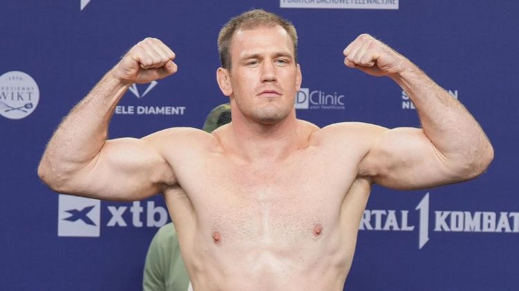 Snový debut! Těžká váha z Česka vyškolila soupeře, tekla krev