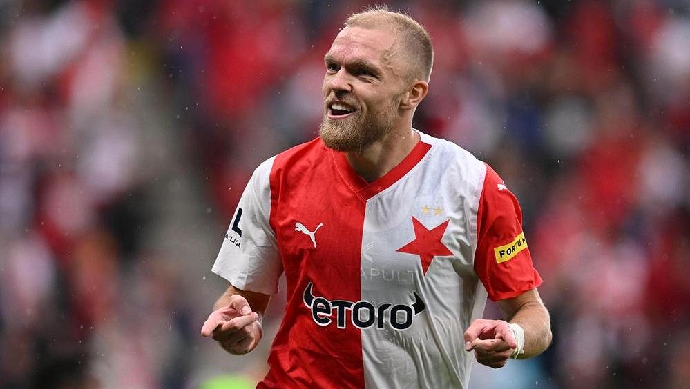 Slavia v roli favorita, Plzeň čeká další trpaslík. Sázkaři věří ve výhru obou českých týmů