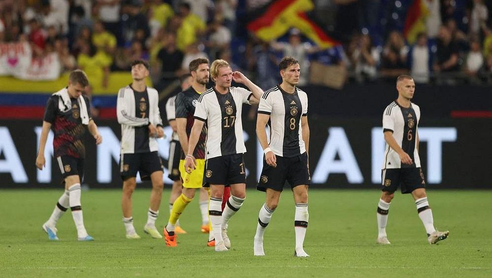 Němečtí i brazilští fotbalisté utrpěli v přípravě nečekané porážky