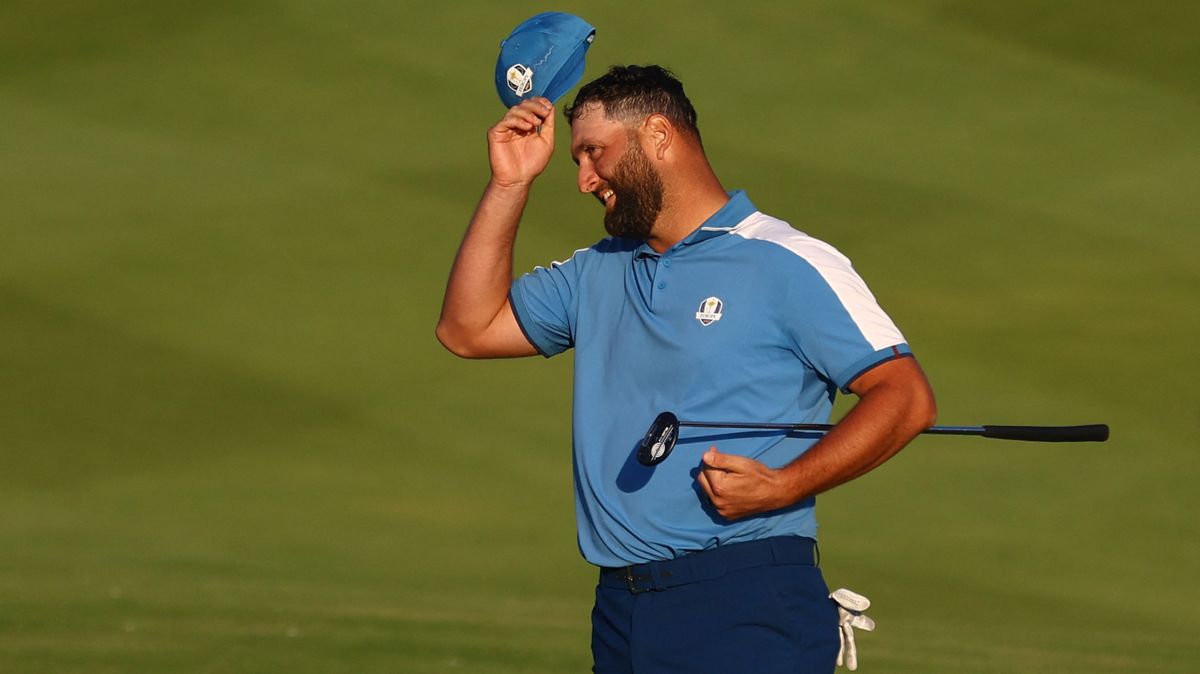 Golfový turnaj v St. Andrews se kvůli dešti dohraje jen na tři kola v pondělí