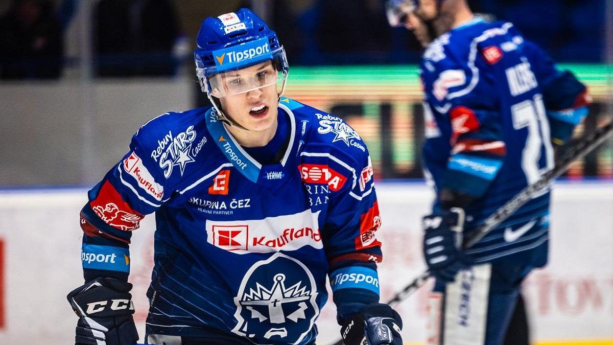 Zámoří, nebo setrvání v Česku? Mladý obránce hledal východisko. Teď má další starosti
