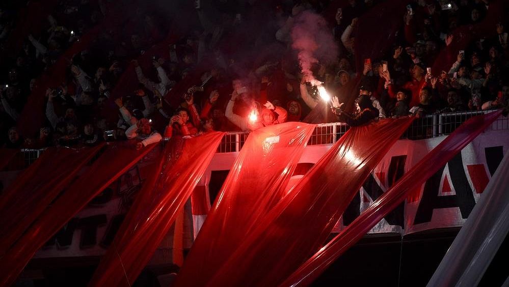 Neukáznění fanoušci připravili Eintracht Frankfurt o více než 20 milionů korun