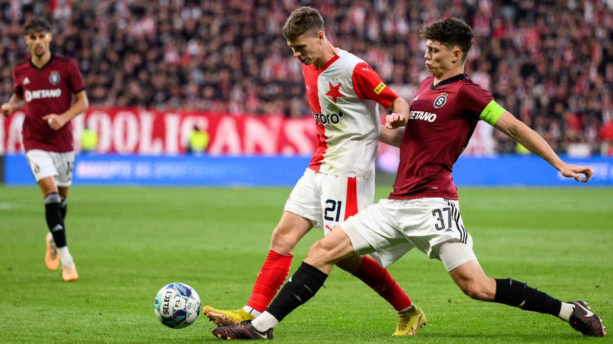 Sparta s výhodami, Slavia musí. Jak derby ovlivní závod o titul?
