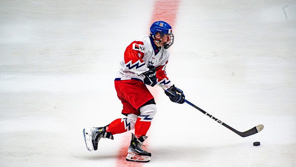 Benákova extraligová premiéra: Zdravá drzost, zkoušel i Michigan. Chybí mu kila