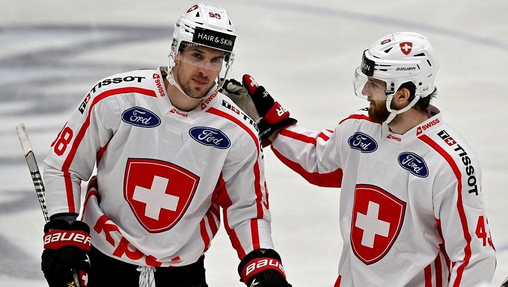 HOKEJ ONLINE: Švýcarsko se pokusí vstoupit na MS vítězně proti Slovinsku