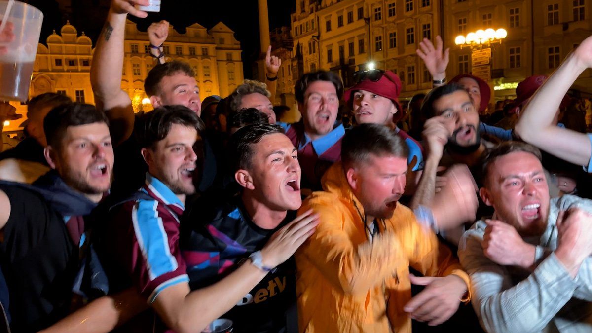 Skvělá atmosféra v Edenu, kaňkou jsou potyčky a Biraghiho zranění, píše tisk