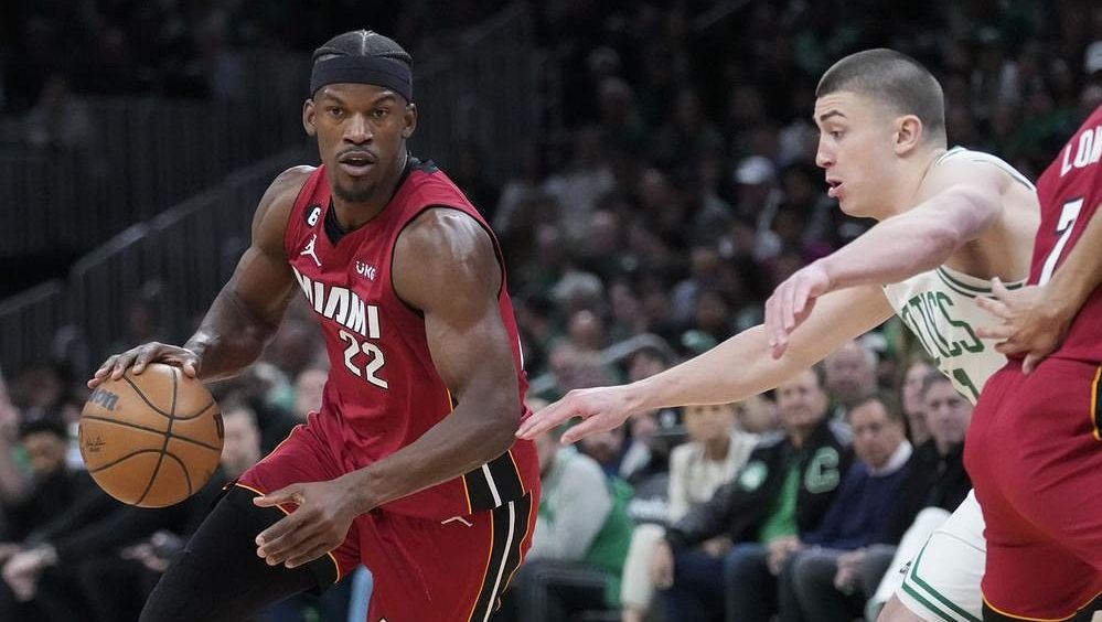První finále Východní konference NBA ovládlo Miami, Butler nastřílel 35 bodů