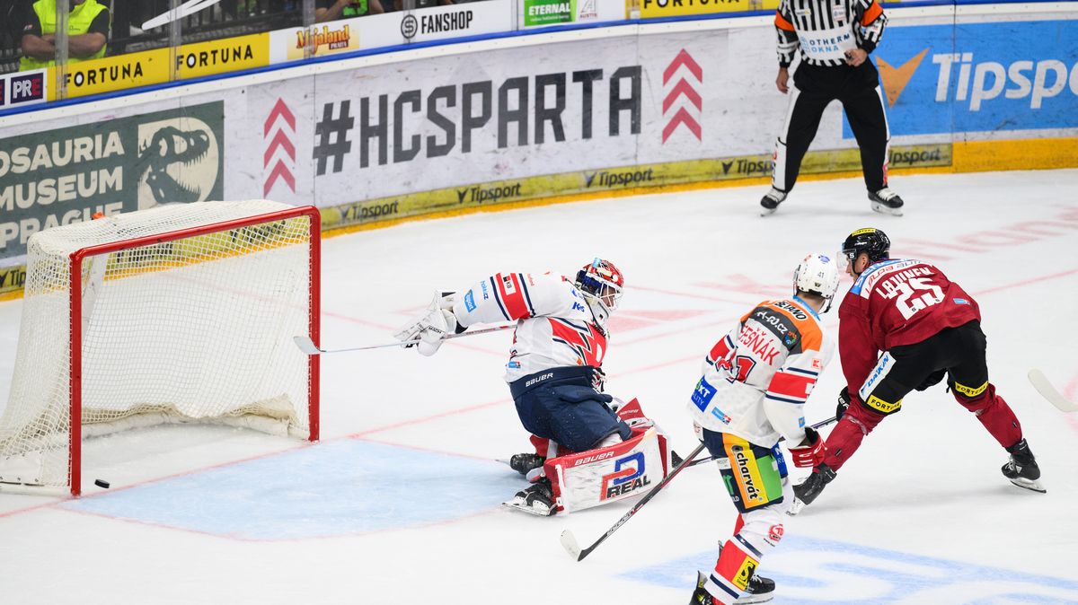 Finský hokejový útočník Lajunen bude i v příští sezoně hrát za Spartu