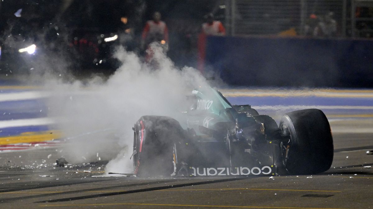 Stroll po těžké nehodě v kvalifikaci nepojede Velkou cenu Singapuru F1