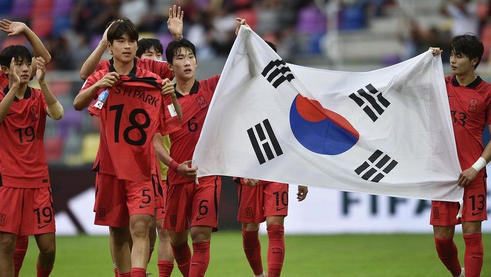 V nominaci korejské reprezentace je i fotbalista zadržený v Číně kvůli korupci