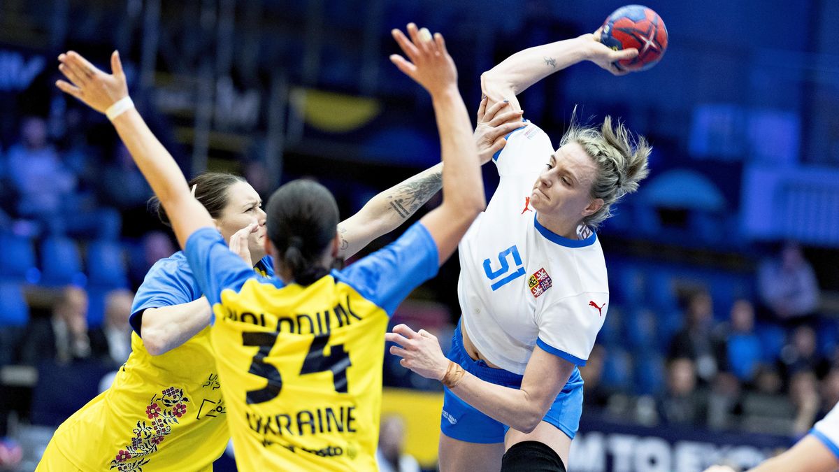 Velká dřina, ale české házenkářky potvrdily roli favoritek