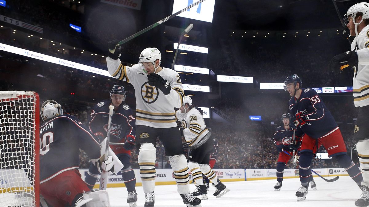 Boston bere další výhru, Pastrňák nebodoval
