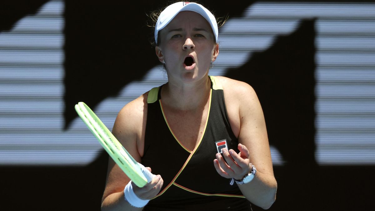 TENIS ONLINE: Krejčíková začala na Australian Open vítězně, Bejlek neuspěla. O postup bojuje Macháč a Fruhvirtová