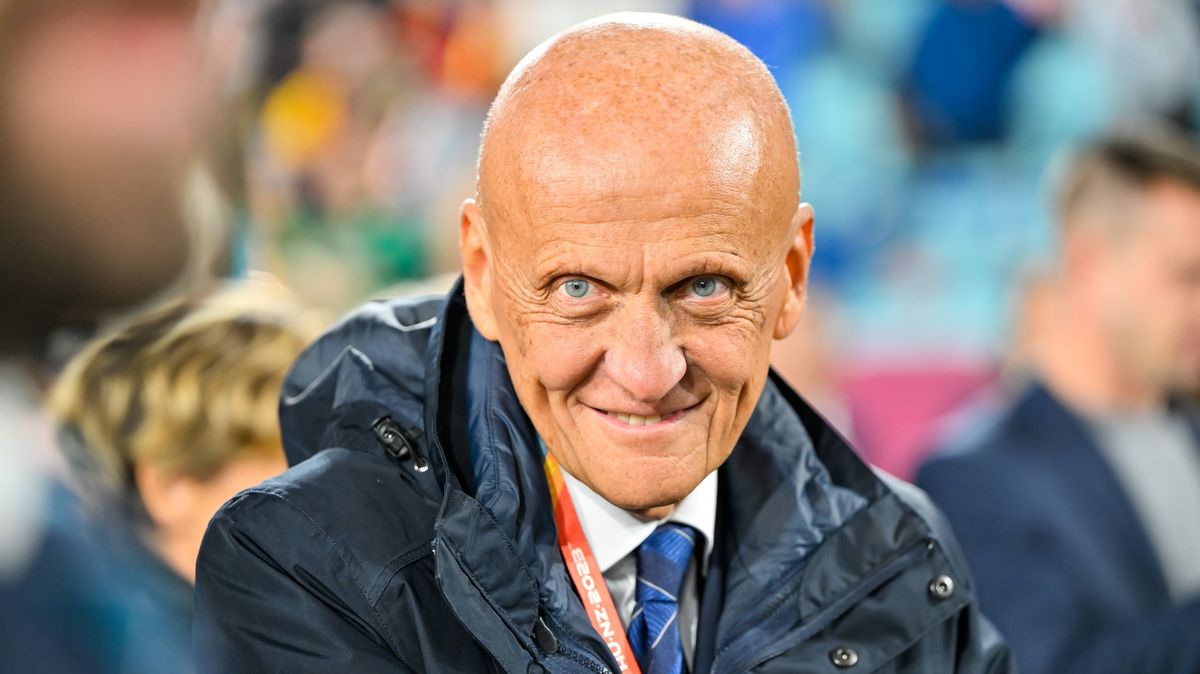 Útok na rozhodčího je jako rakovina, co zabíjí fotbal, řekl Collina