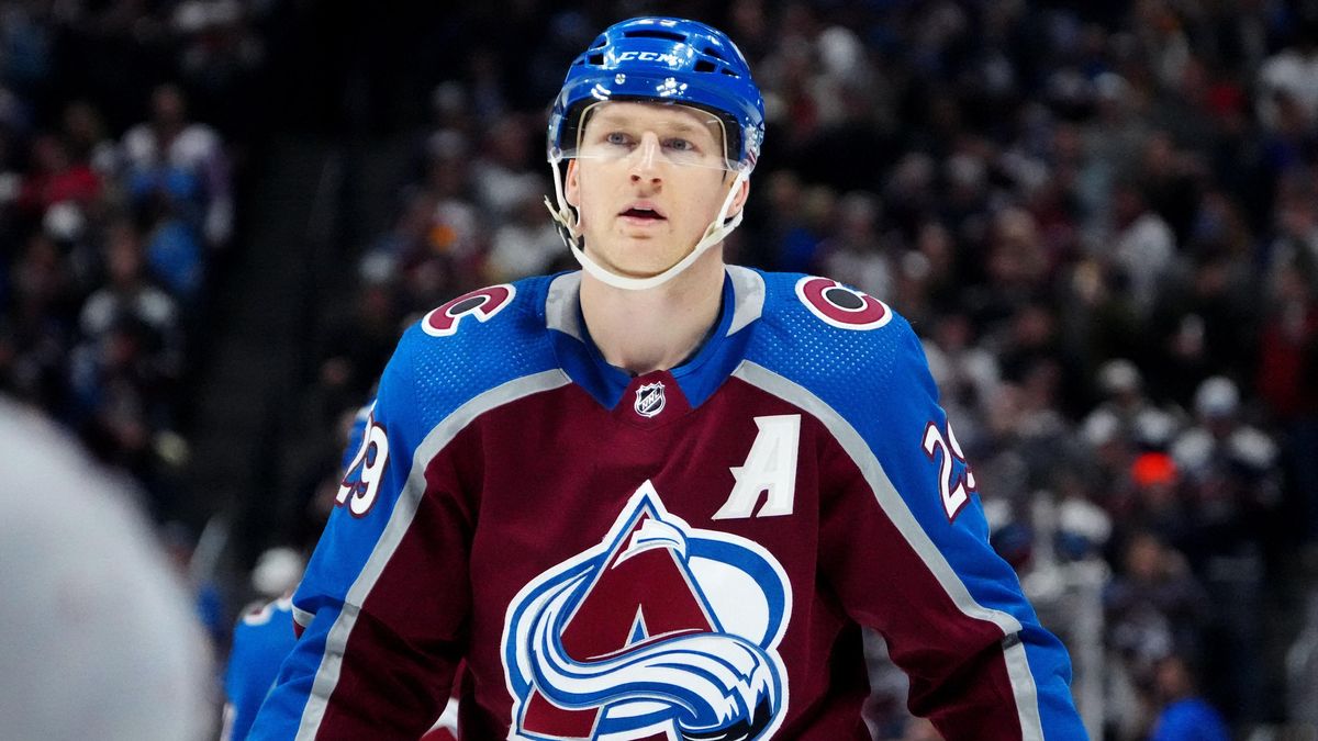 MacKinnon vládne produktivitě NHL před Kučerovem, Pastrňák je třetí