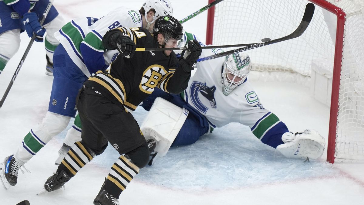 Kdo je tady šéf? Boston udeřil v oslabení, střet těžkých vah proměnil ve spanilou jízdu
