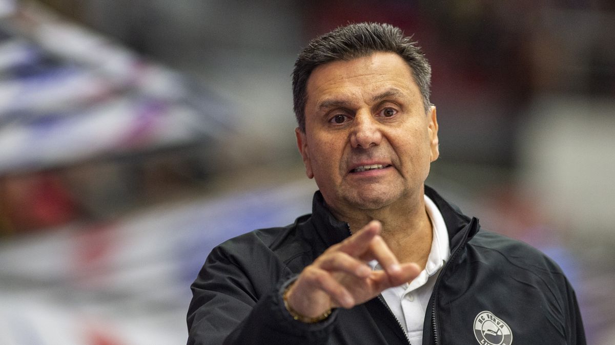 Růžička vyčerpal své možnosti, zní ze Slovanu. Nahradí ho kouč se zkušenostmi z české extraligy