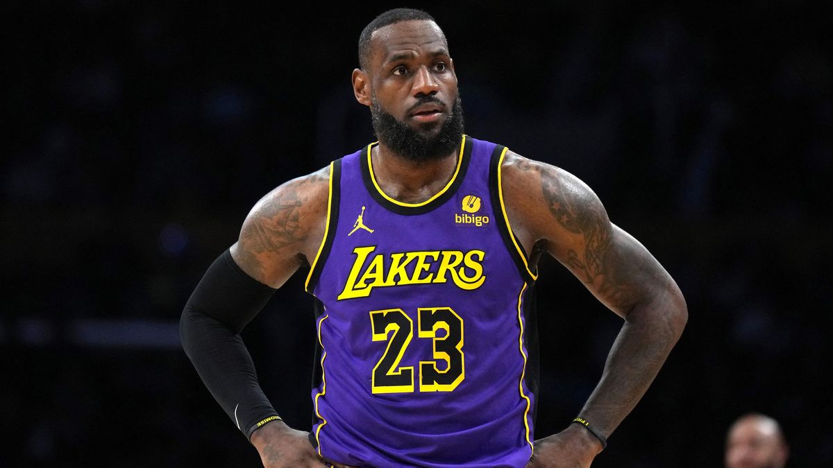 V širším výběru amerických basketbalistů na OH nechybí James či Curry