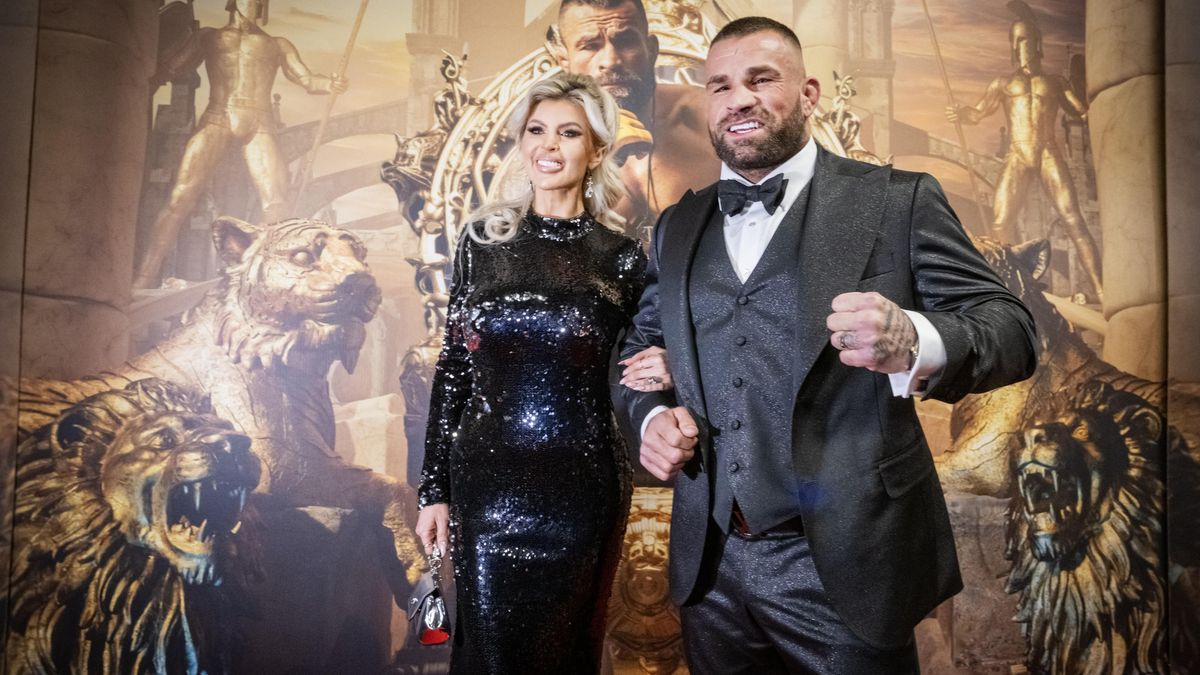 Večírky, krušná minulost či problematický vztah v rodině. Vémolův film zažil slavnostní premiéru