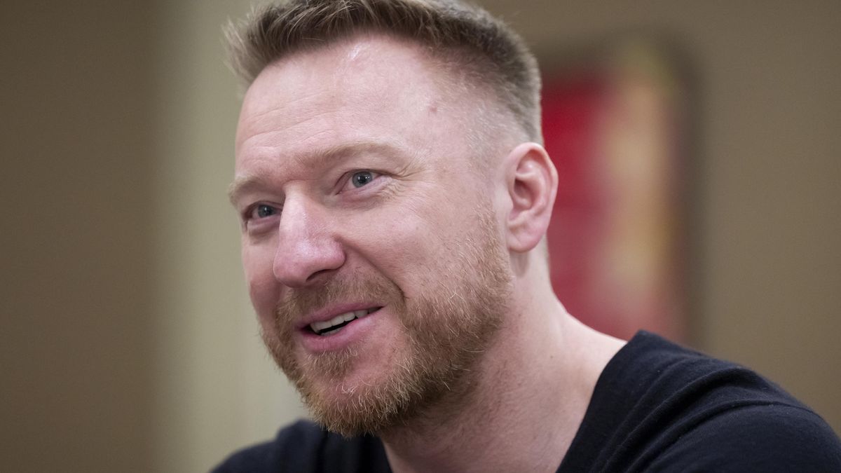 Jágr byl mou inspirací. Dělal jsem dřepy jako on, říká Hossa. A Pastrňák je flegmatik