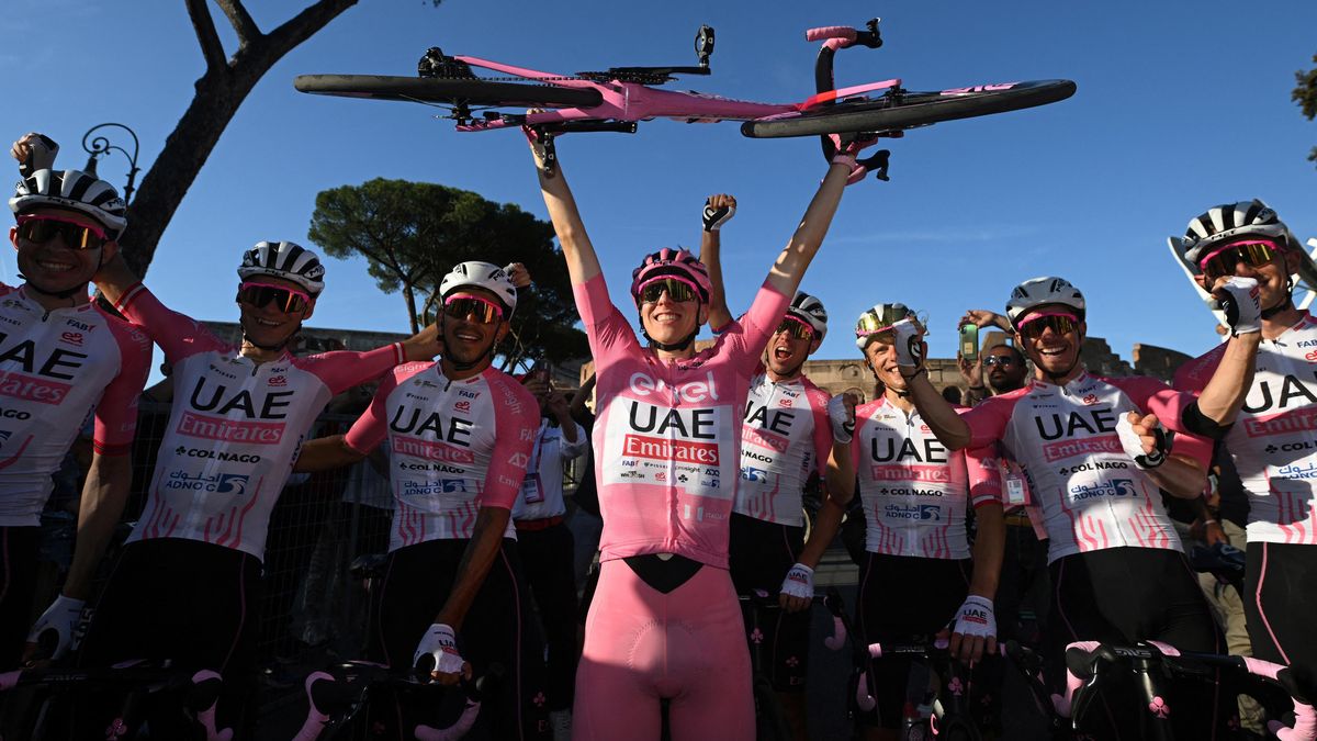 Další prohru na Tour de France nechce připustit. Pogačar dostane k ruce tým plný hvězd