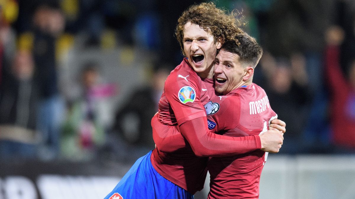 Czech Traveler Can Relocate. Greek Giant Interested in the King