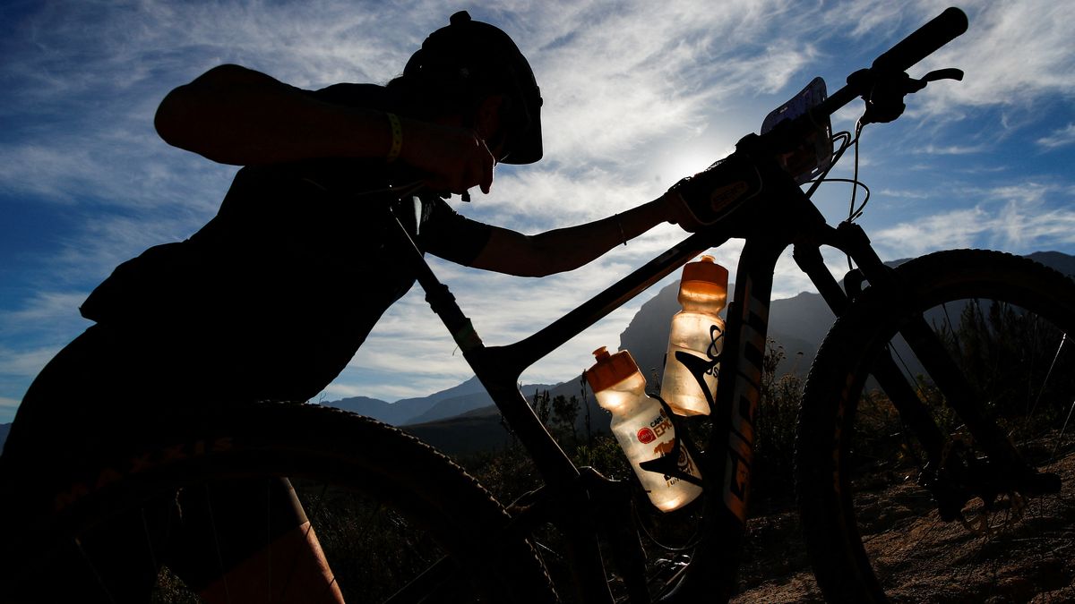 Za kulisami Cape Epic: Vstávání i ve čtyři ráno, kopa jídla a pozor na dikobrazy