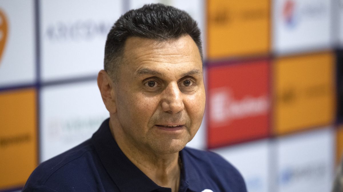Hokejový trenér Růžička figuruje na kandidátce Rajchlova PRO pro eurovolby