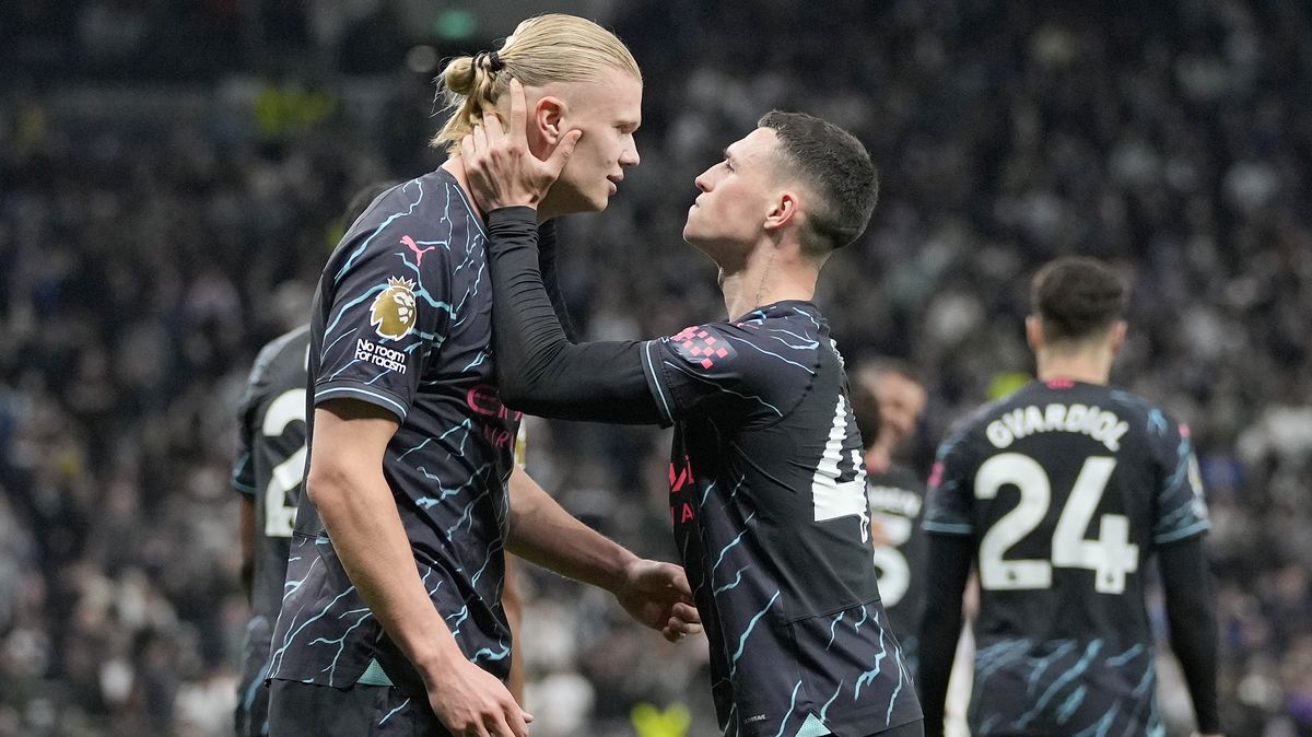 Fotbalisté Manchesteru City jsou po výhře na hřišti Tottenhamu blízko titulu