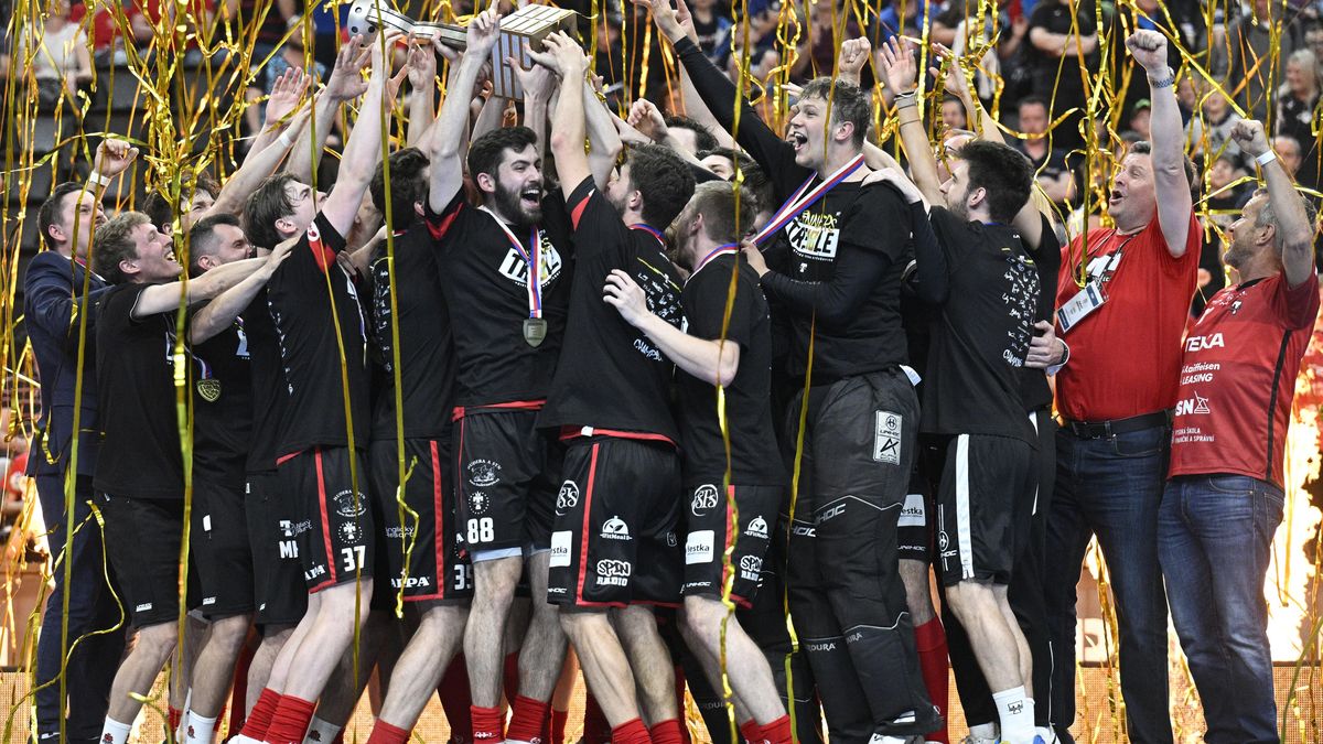 Florbalisté Střešovic slaví 18. titul, v superfinále zdolali Mladou Boleslav