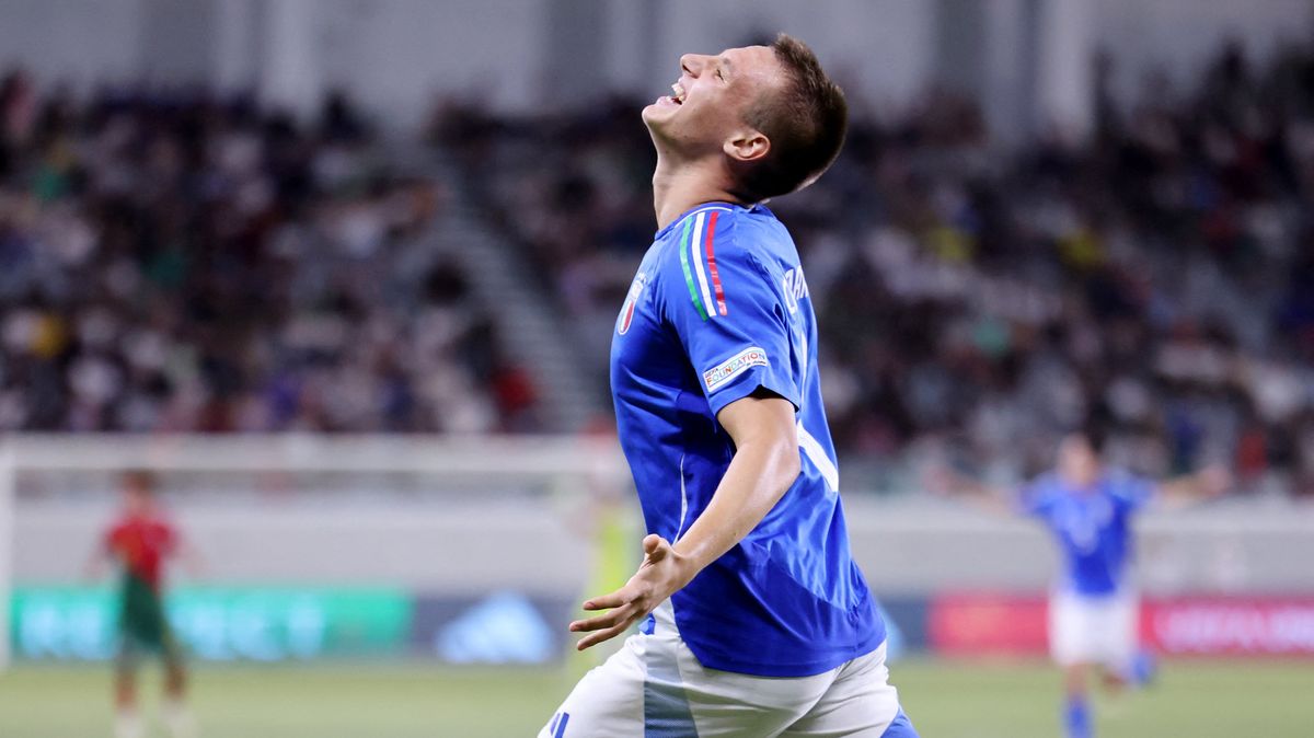 Itálie díky talentu z AC Milán Camardovi vyhrála poprvé ME fotbalistů do 17 let