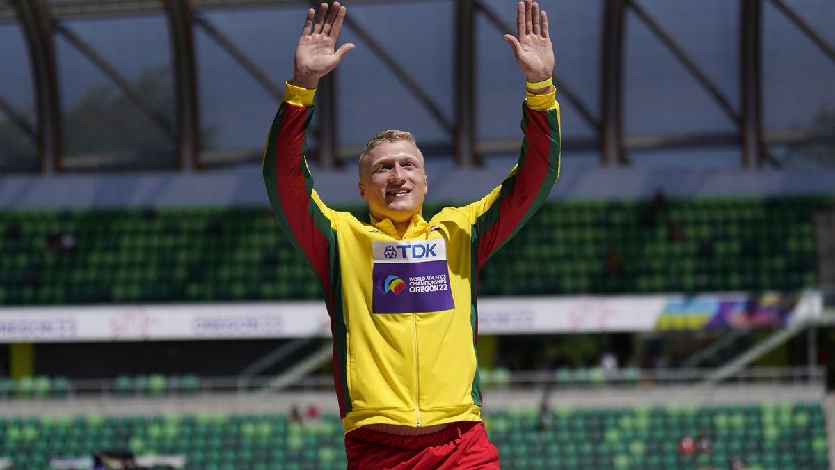Nejstarší mužský atletický světový rekord překonán, postaral se o to diskař Alekna