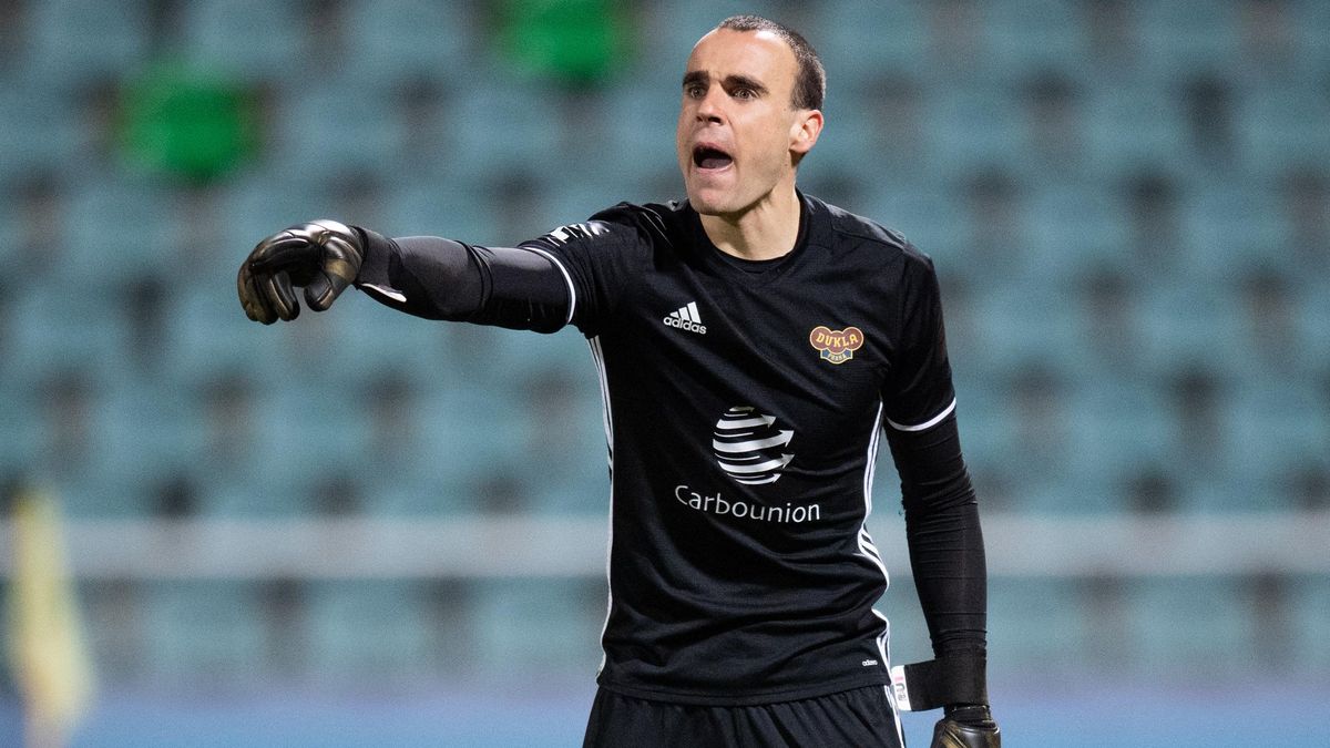 Dukla hlásí první posilu do ligy, vrací se gólman Hruška
