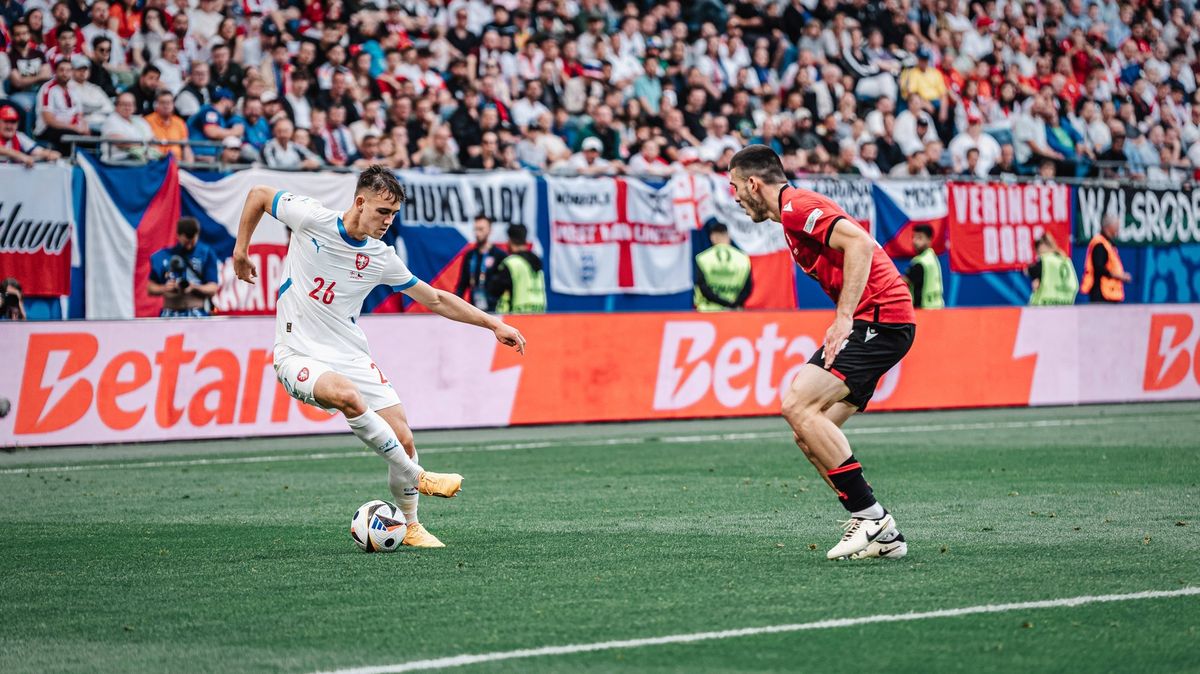 Pod tlakem umíme hrát, říká Jurásek po české ztrátě. Patička? Máte trochu strach, ať to vyjde