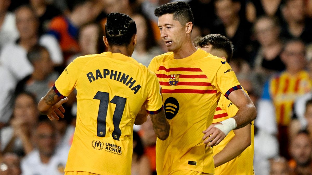 Lewandowski zařídil novému trenérovi Barcelony úspěšnou premiéru