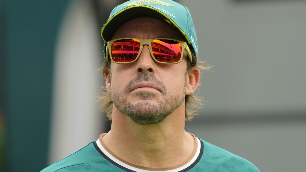 Alonso: Chci ještě vyhrát třetí titul v F1 a pak uspět na Dakaru