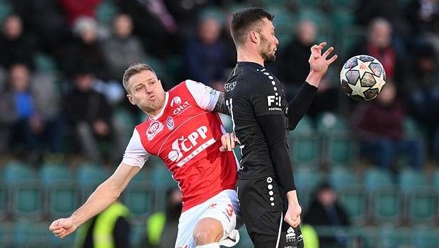 Fotbalový obránce Čelůstka skončil na Kypru a vrátil se do Zlína