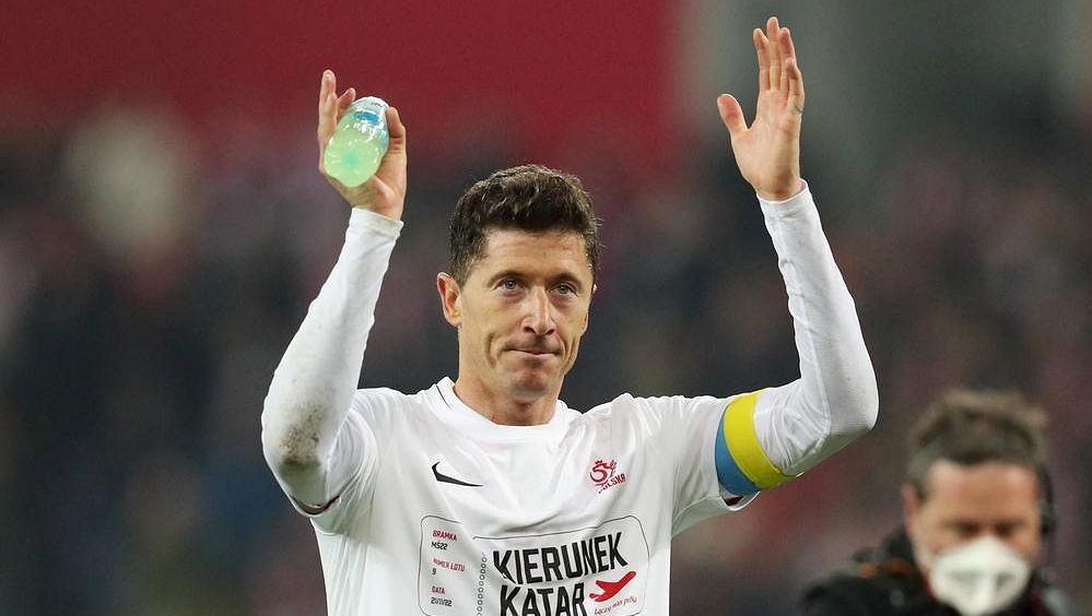 Polsko pro mě už neexistuje, Lewandowski také ne, rozpálil se slavný ruský trenér Romancev - Sport.cz