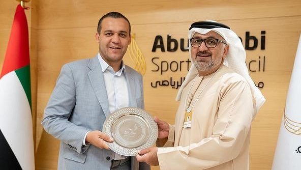 Vlajka pro sportovce nemá být privilegium, říká ruský šéf světového boxu