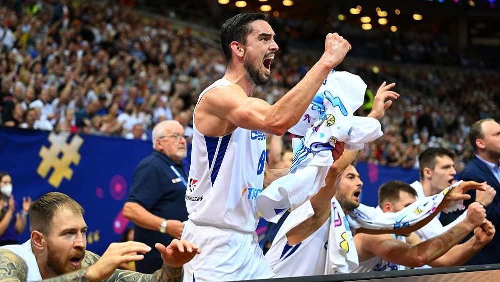 ME basketbalistů přineslo Praze podle studie přes miliardu korun