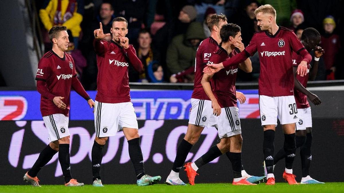 Varování pro Spartu. Titul? Doporučil bych, nebýt moc v euforii, tvrdí bývalý kouč Letenských