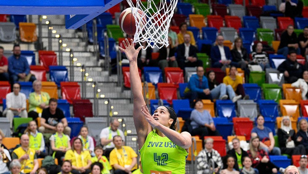 Basketbalistka Jonesová odehrála stý zápas v české lize