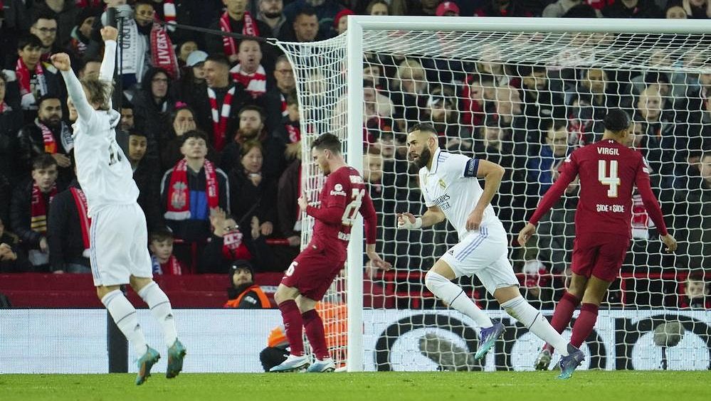 FOTBAL ONLINE: Real a Neapol budou v domácích odvetách Ligy mistrů hájit náskok