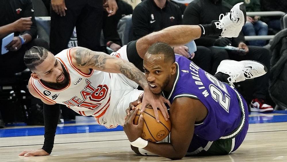 Milwaukee má v NBA třináctou výhru za sebou, ale přišlo o Adetokunba