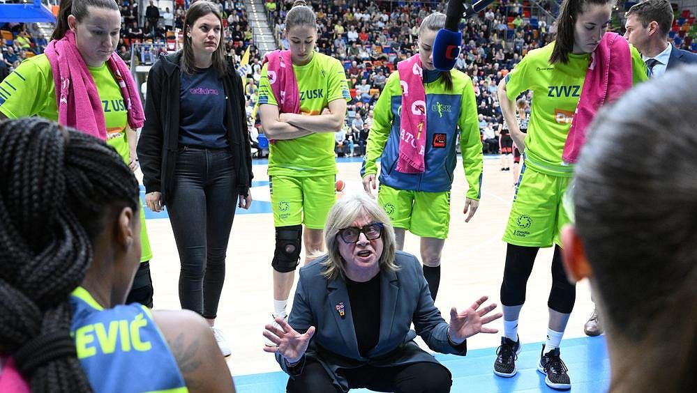 Když se hraje o Final Four, tak musejí být nervy, řekla trenérka USK Hejková