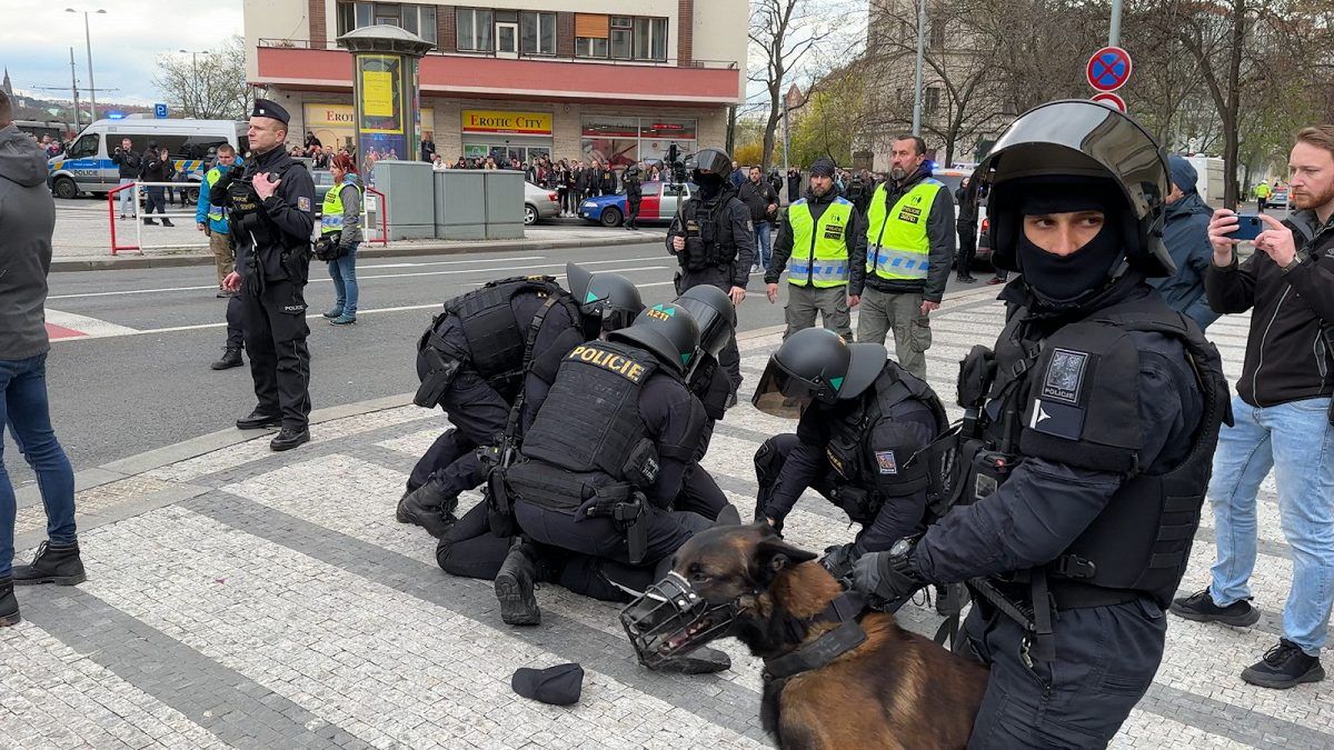 Před derby došlo ke střetu fanoušků s policií