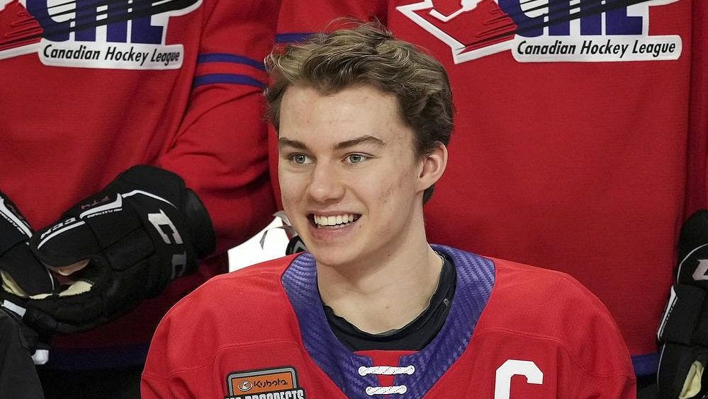 Jedničku draftu NHL bude volit Chicago, má šanci získat supertalent