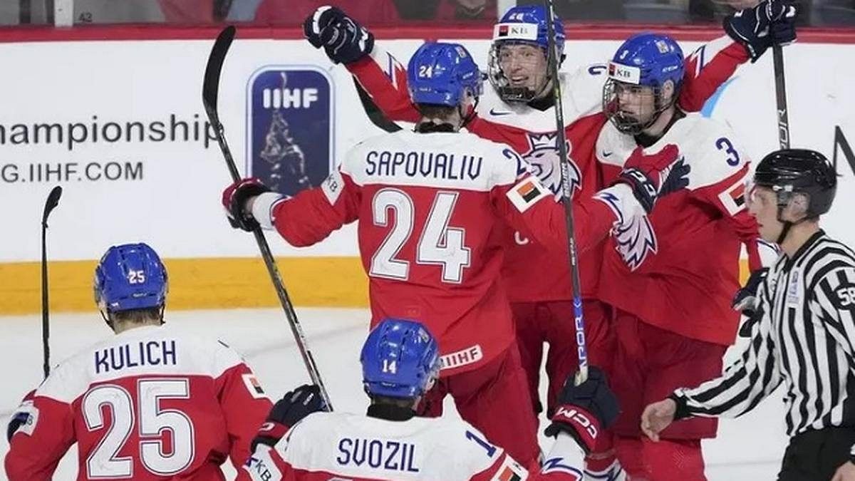 Kouzlo stříbrné dvacítky. Vyrostou z nich hráči pro nároďák a NHL, je přesvědčený trenér
